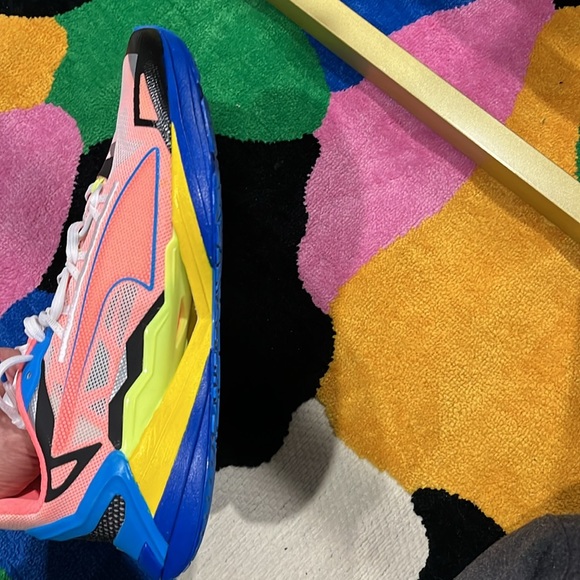 Brand new shoes for sale for women 100% authentic for running - Picture 9 of 9